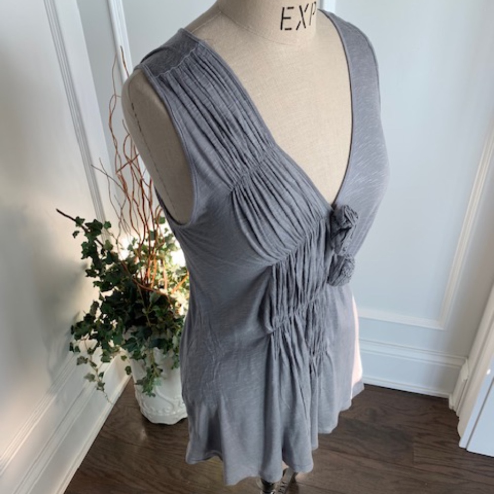 Olivia Moon Women's Asymmetrical Ruched Knit Top - Picture 2 of 5